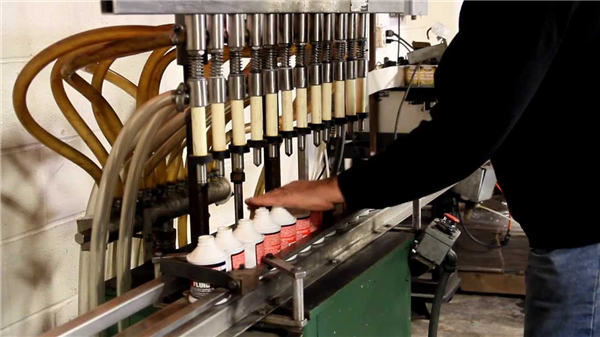 Visokokvalitetna automatska mašina za punjenje WC-a