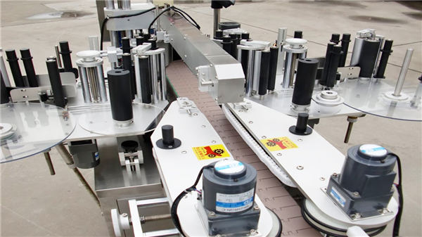 Proizvođač strojeva za etiketiranje boca za boce sa prednjim i stražnjim bočnim stranicama